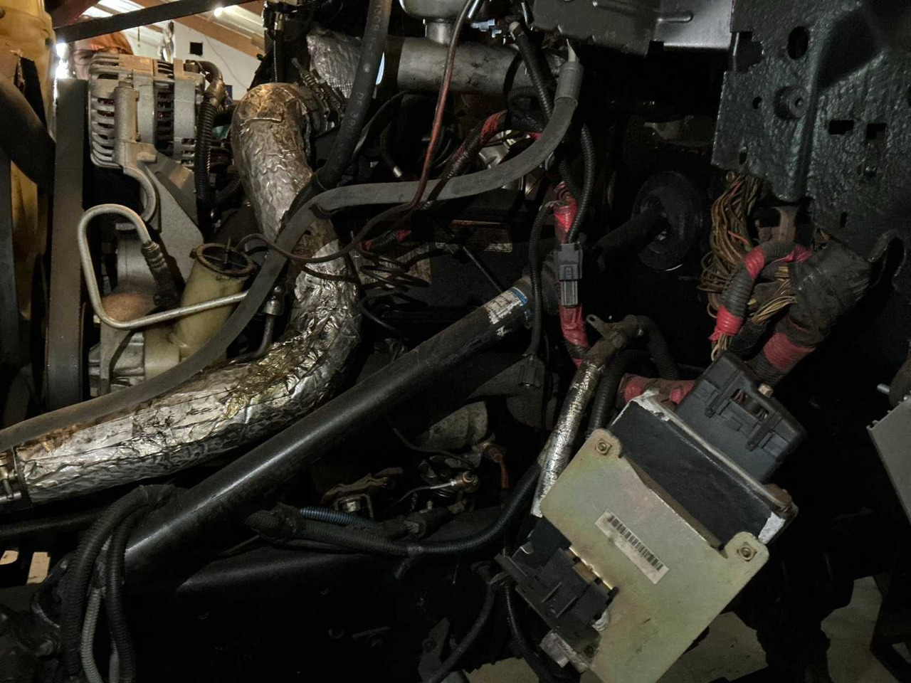 卡车 1999 FORD F-650 DUAL-CAB PICKUP TRUCK:图26 卡车 1999 FORD F-650 DUAL-CAB PICKUP TRUCK:图26