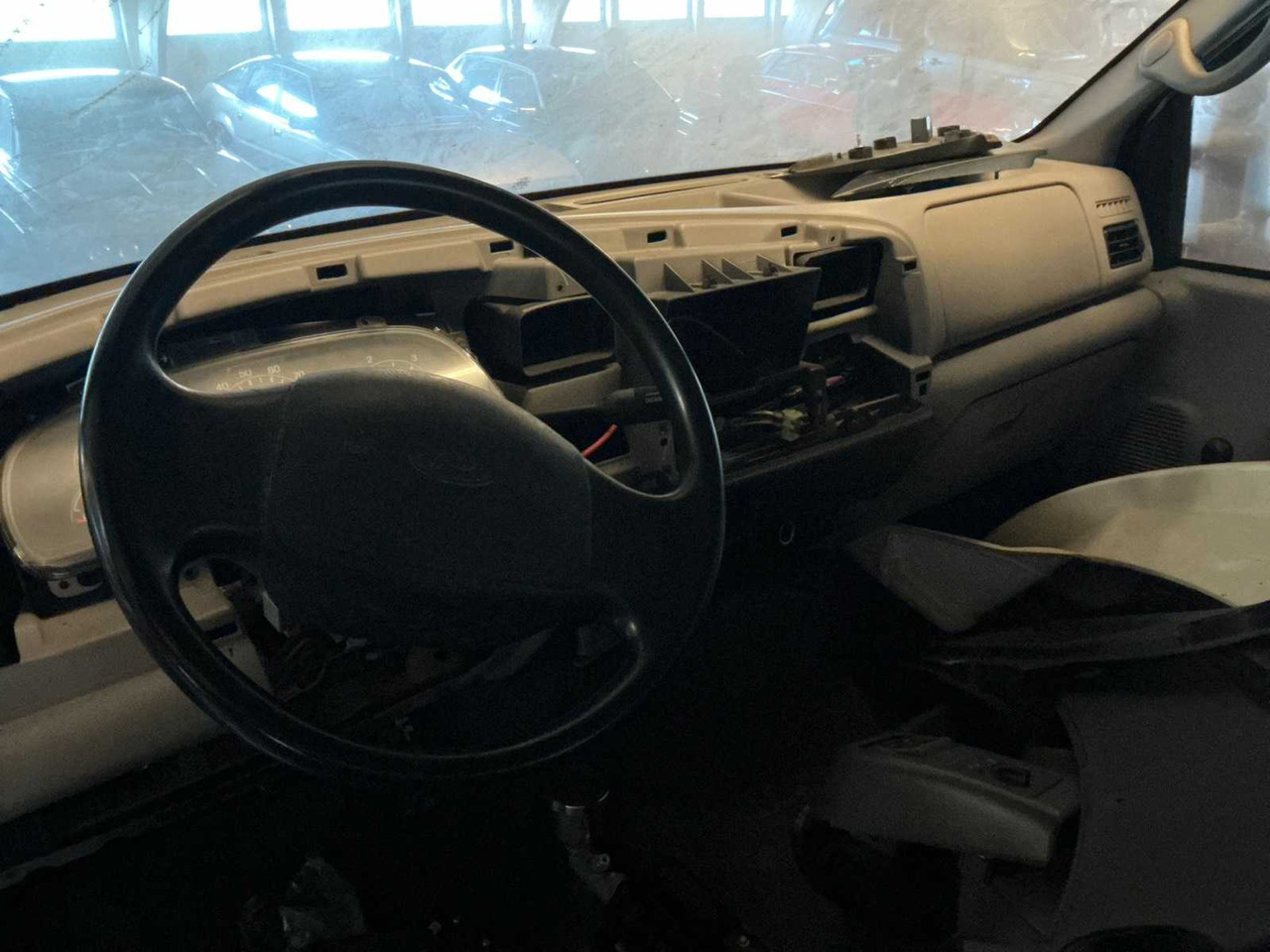 卡车 1999 FORD F-650 DUAL-CAB PICKUP TRUCK:图14 卡车 1999 FORD F-650 DUAL-CAB PICKUP TRUCK:图14