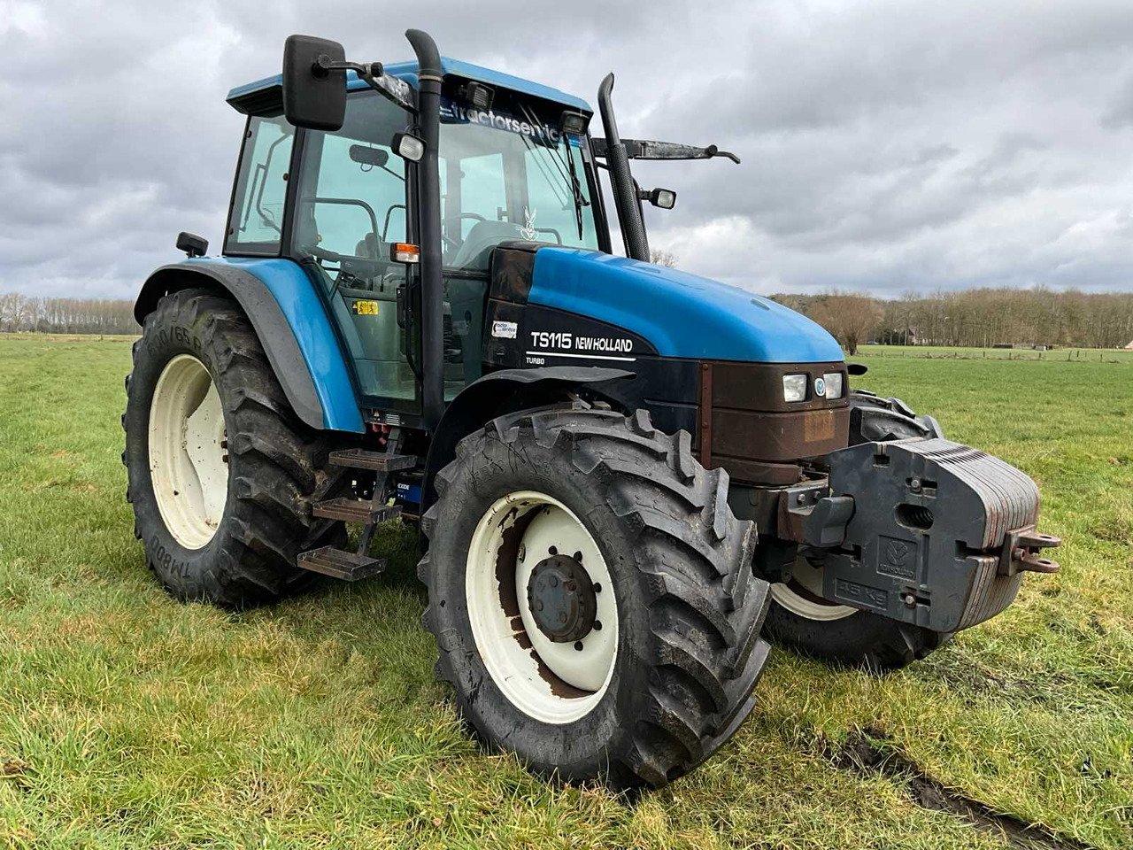 1999 NEW HOLLAND TS115 FOUR WHEEL DRIVE FARM TRACTOR - 拖拉机:图3 1999 NEW HOLLAND TS115 FOUR WHEEL DRIVE FARM TRACTOR - 拖拉机:图3