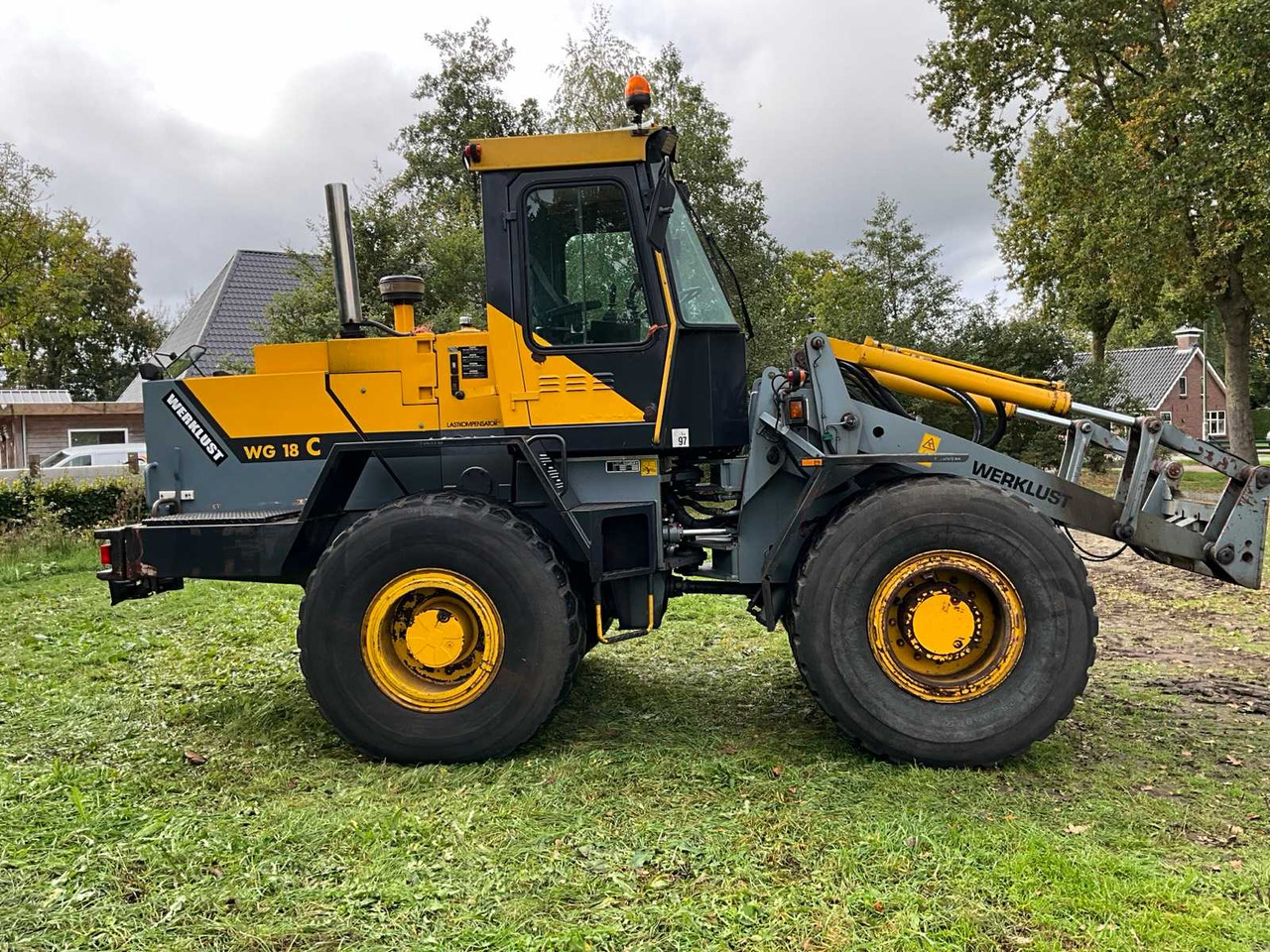 1999 WORK ETHIC WG-18C SHOVEL - 轮式装载机:图5 1999 WORK ETHIC WG-18C SHOVEL - 轮式装载机:图5