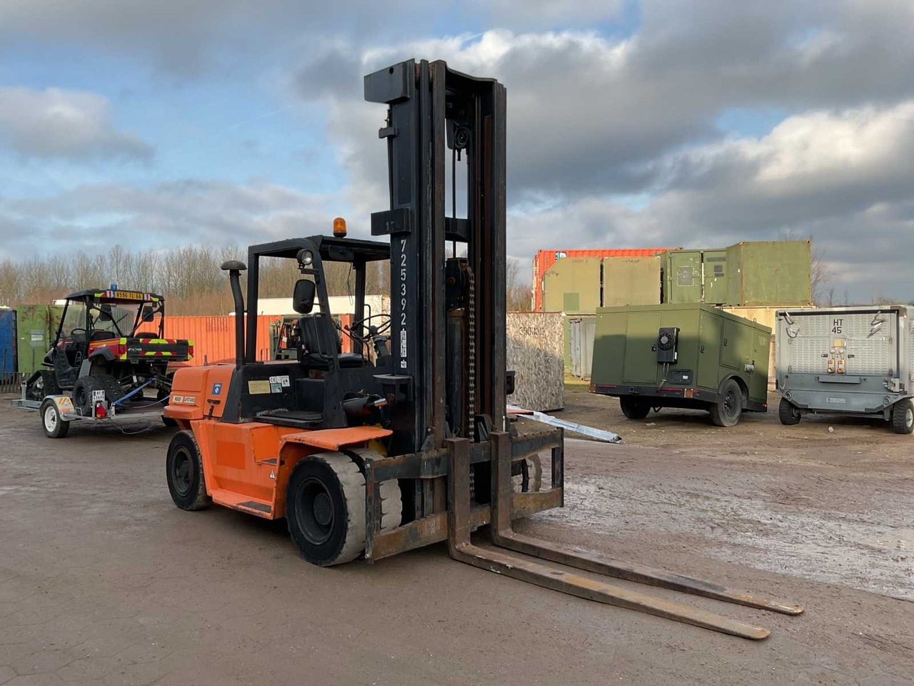 2000 DOOSAN D 70 S-2 FORKLIFT - 叉车:图2 2000 DOOSAN D 70 S-2 FORKLIFT - 叉车:图2