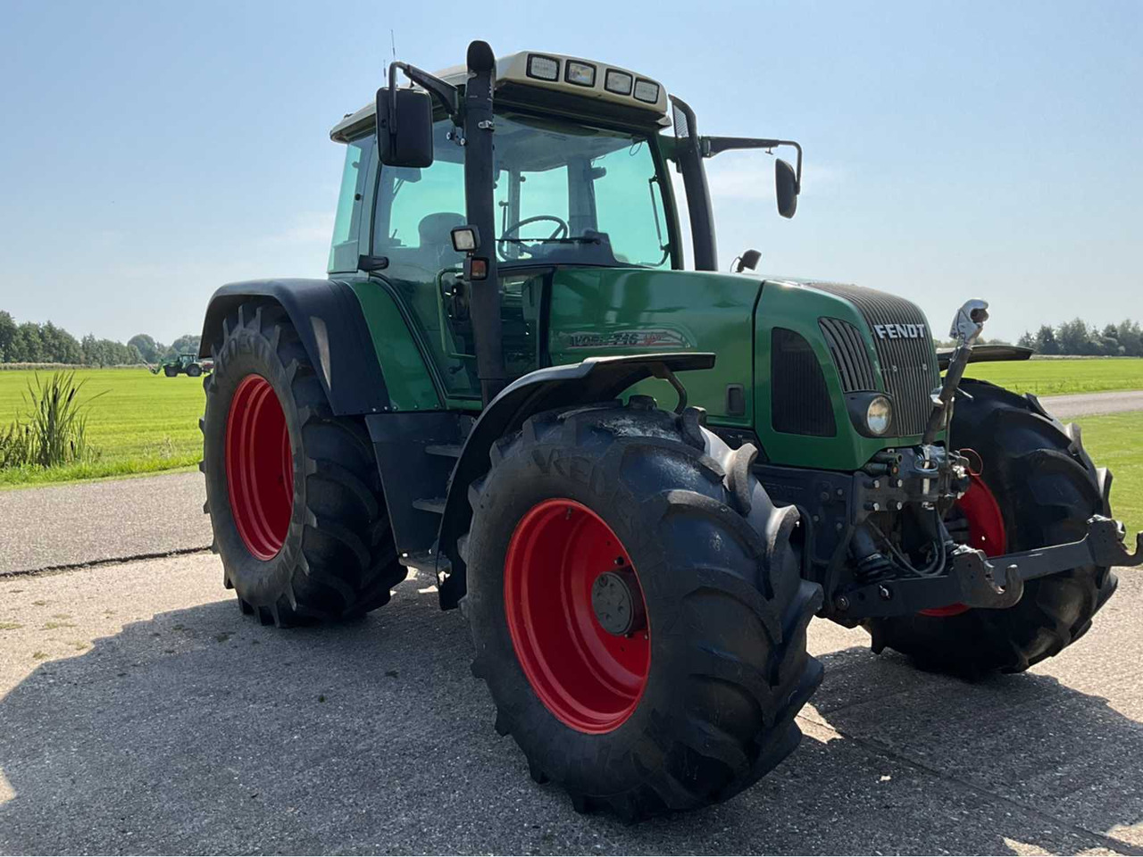 2001 FENDT FAVORIT 716 VARIO ALL-WHEEL DRIVE FARM TRACTOR - 拖拉机:图4 2001 FENDT FAVORIT 716 VARIO ALL-WHEEL DRIVE FARM TRACTOR - 拖拉机:图4