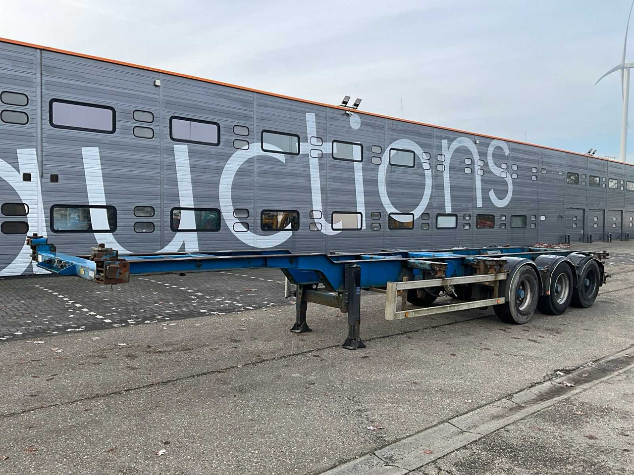 2001 HRD NT CON CONTAINER CHASSIS LJZ-12-X - 半挂车:图1 2001 HRD NT CON CONTAINER CHASSIS LJZ-12-X - 半挂车:图1