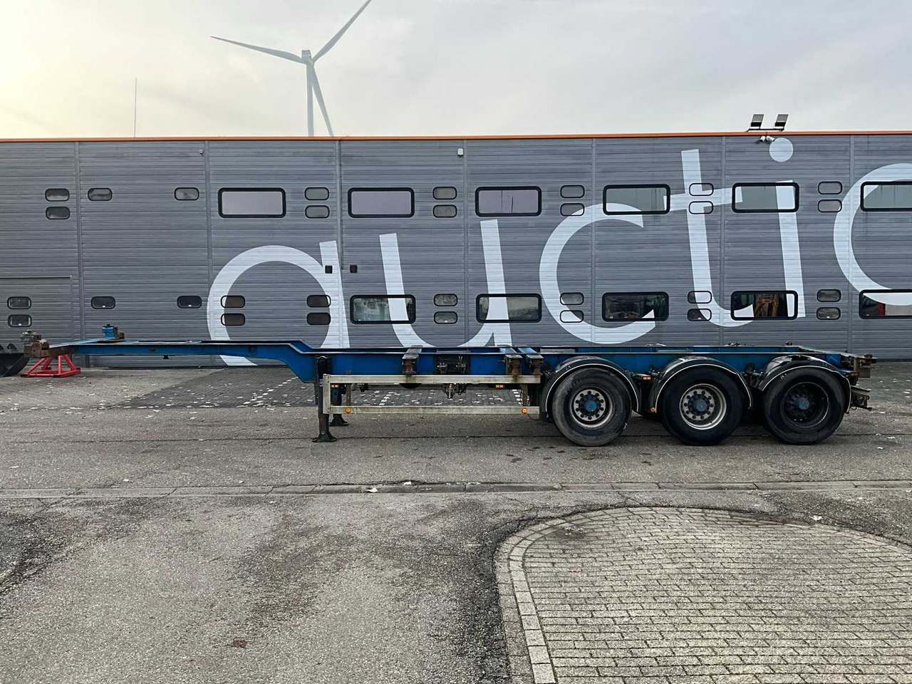 2001 HRD NT CON CONTAINER CHASSIS LJZ-12-X - 半挂车:图2 2001 HRD NT CON CONTAINER CHASSIS LJZ-12-X - 半挂车:图2