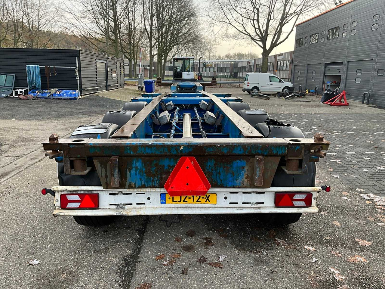 2001 HRD NT CON CONTAINER CHASSIS LJZ-12-X - 半挂车:图4 2001 HRD NT CON CONTAINER CHASSIS LJZ-12-X - 半挂车:图4