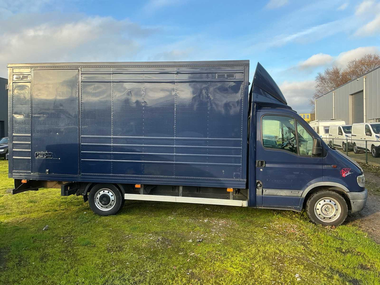 2001 OPEL 2.8 DTI L3H3 DC RIGID - 卡车:图4 2001 OPEL 2.8 DTI L3H3 DC RIGID - 卡车:图4