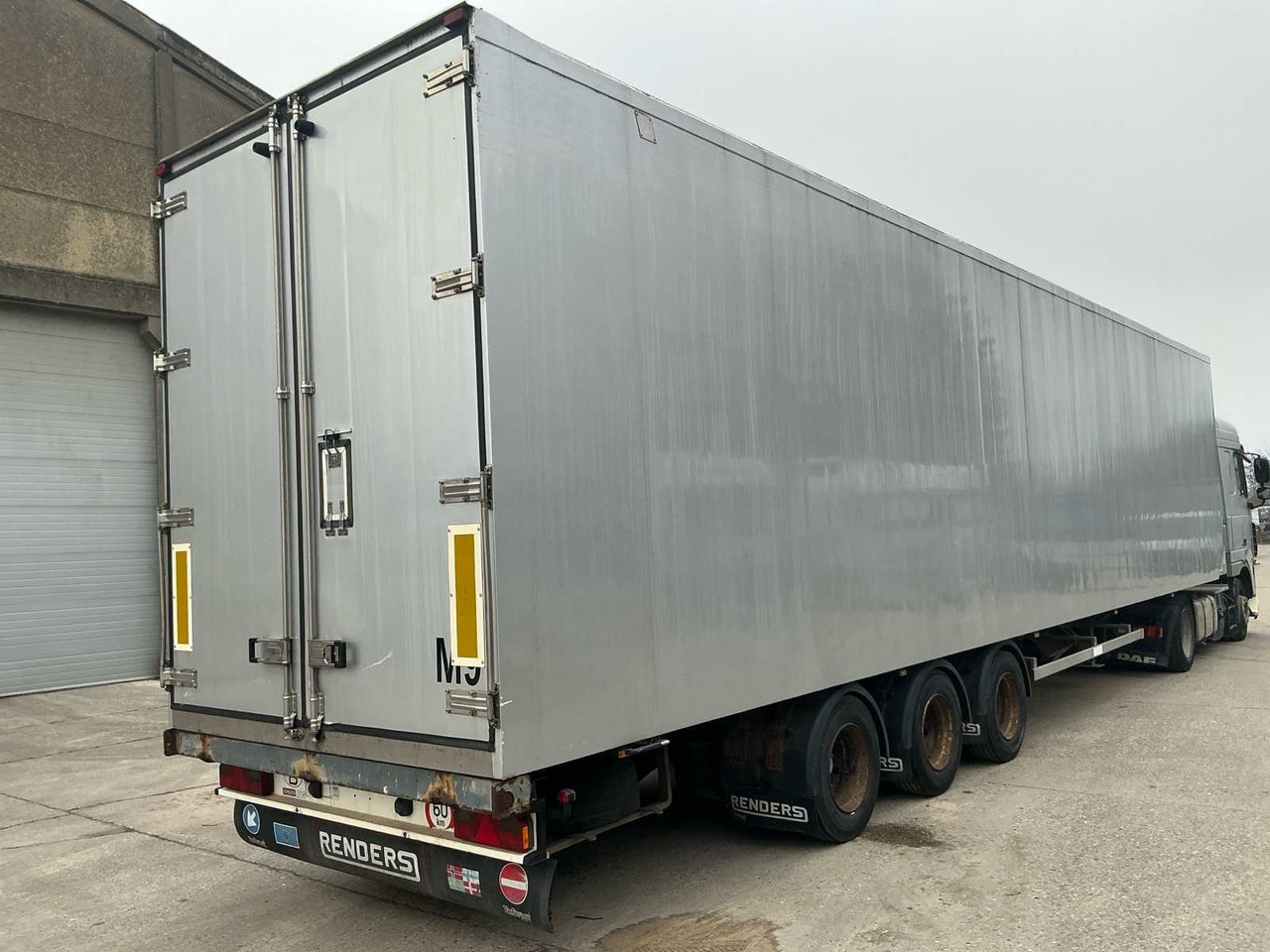 2001 RENDERS SEMI-TRAILER - 半挂车:图4 2001 RENDERS SEMI-TRAILER - 半挂车:图4