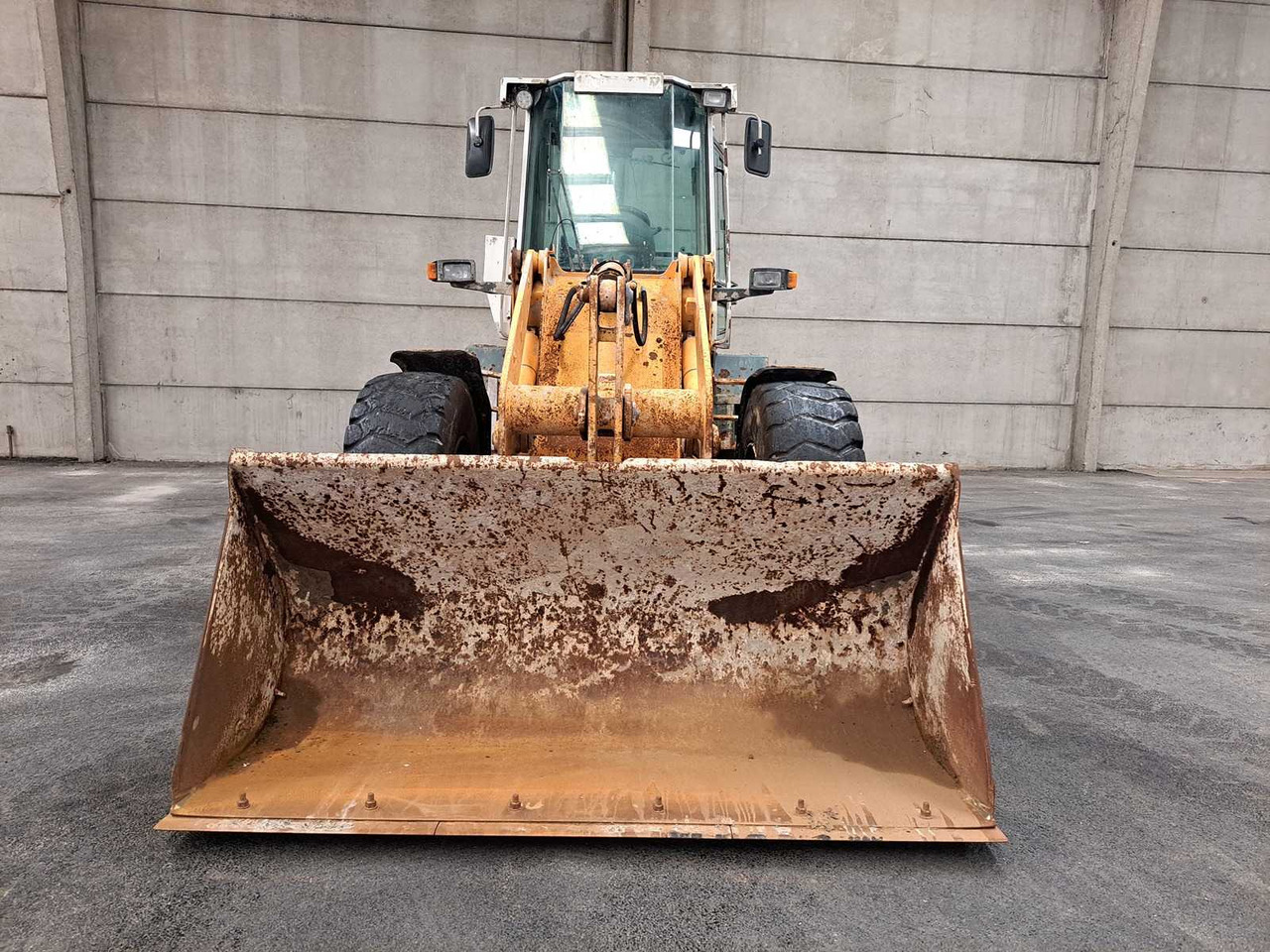 2002 LIEBHERR L514 SHOVEL - 轮式装载机:图2 2002 LIEBHERR L514 SHOVEL - 轮式装载机:图2