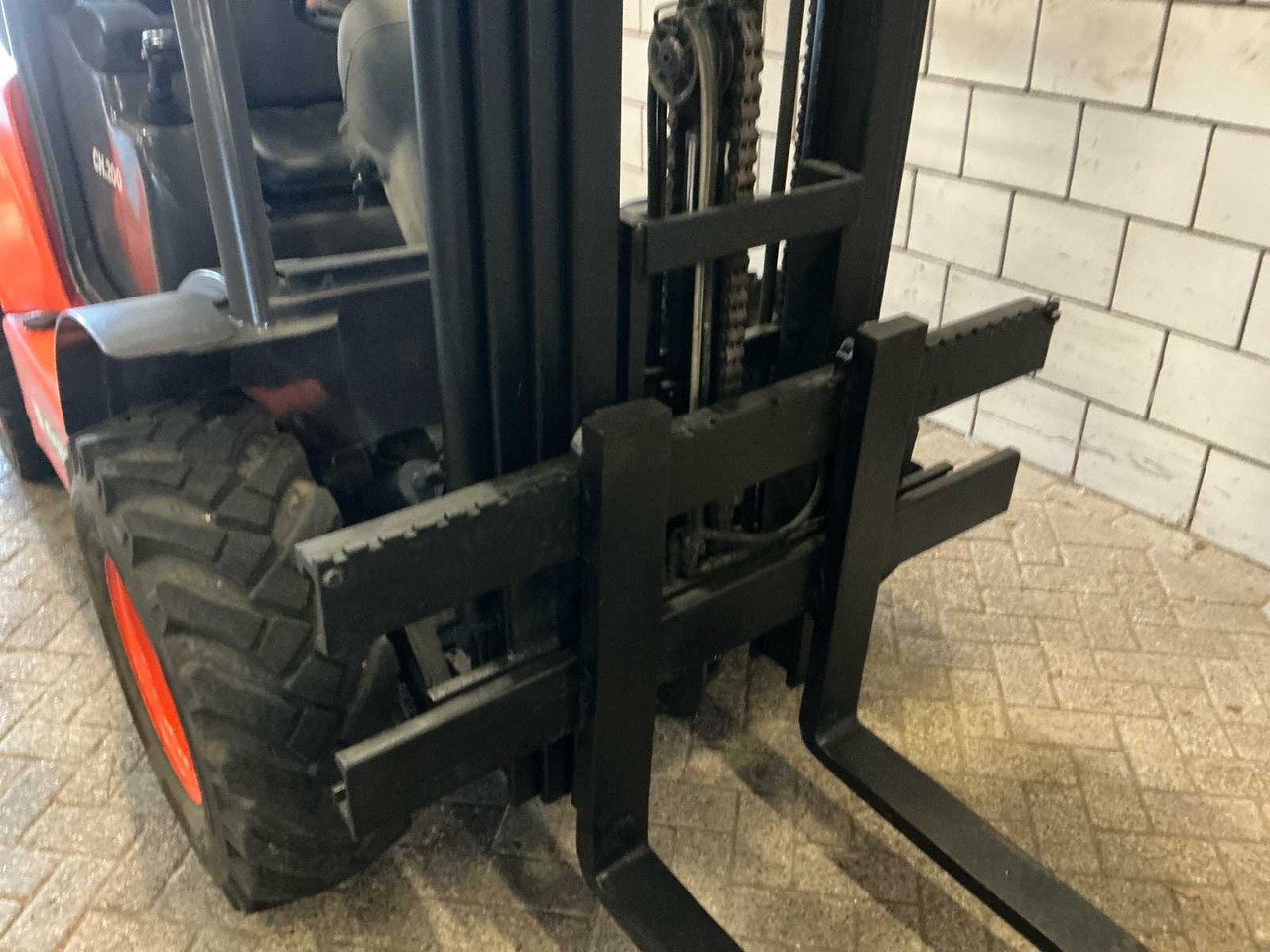 叉车 2005 AUSA CH200H FORKLIFT:图10 叉车 2005 AUSA CH200H FORKLIFT:图10