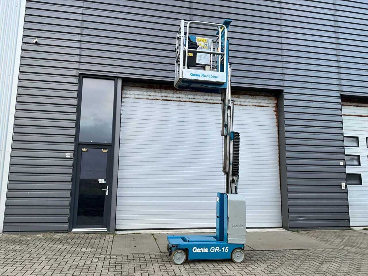 2005 GENIE GR-15 AERIAL PLATFORM - 空中平台:图5 2005 GENIE GR-15 AERIAL PLATFORM - 空中平台:图5