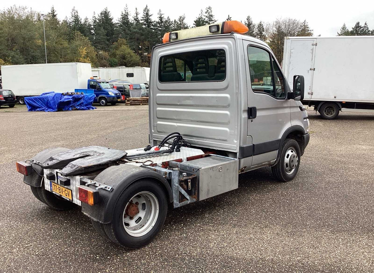 2005 IVECO 40C17 10 TON TRACTOR COMMERCIAL VEHICLE - 小型货车:图5 2005 IVECO 40C17 10 TON TRACTOR COMMERCIAL VEHICLE - 小型货车:图5