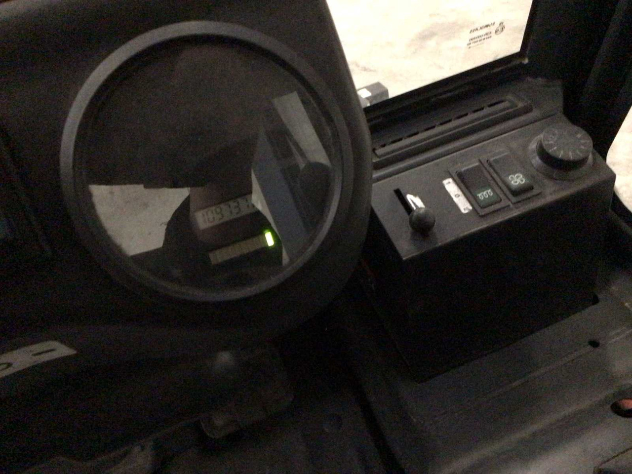 2006 LINDE E30 FORKLIFT - 叉车:图5 2006 LINDE E30 FORKLIFT - 叉车:图5