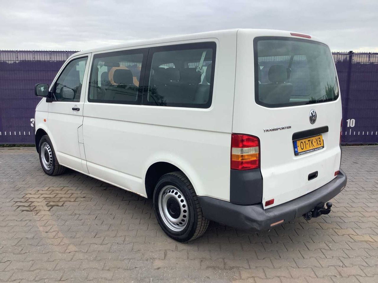 2006 - VOLKSWAGEN - TRANSPORTER KOMBI - 1.9 TDI 300 BASELINE - COMMERCIAL VEHICLE - 小型货车:图3 2006 - VOLKSWAGEN - TRANSPORTER KOMBI - 1.9 TDI 300 BASELINE - COMMERCIAL VEHICLE - 小型货车:图3
