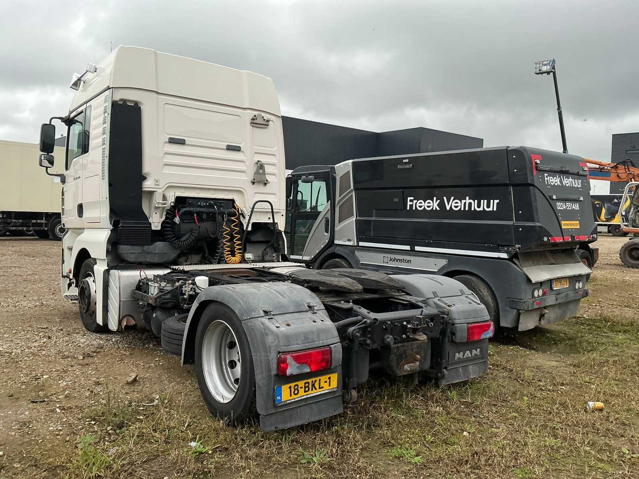 2007 MAN TGA 18.440 4X2 LLS-U 4X2 SEMI-TRAILER TRACTOR - 卡车:图5 2007 MAN TGA 18.440 4X2 LLS-U 4X2 SEMI-TRAILER TRACTOR - 卡车:图5