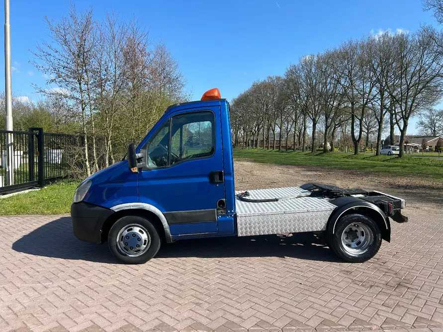 2008 IVECO DAILY BE TRACTOR 7.5 TONNES COMMERCIAL VEHICLE - 小型货车:图4 2008 IVECO DAILY BE TRACTOR 7.5 TONNES COMMERCIAL VEHICLE - 小型货车:图4