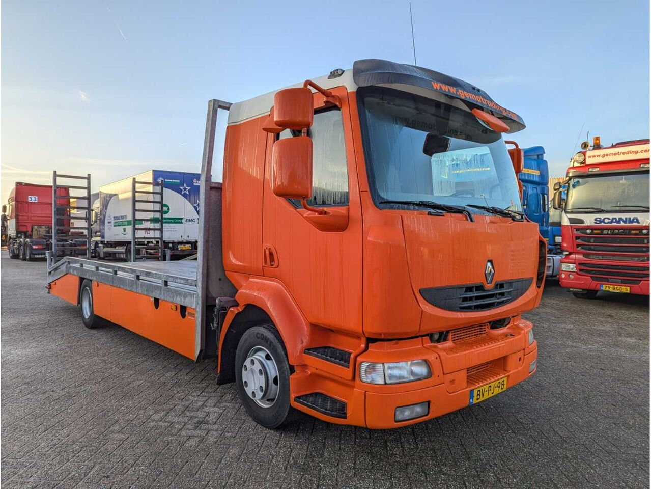 2008 RENAULT MIDLUM 220 RAMP - 卡车:图3 2008 RENAULT MIDLUM 220 RAMP - 卡车:图3