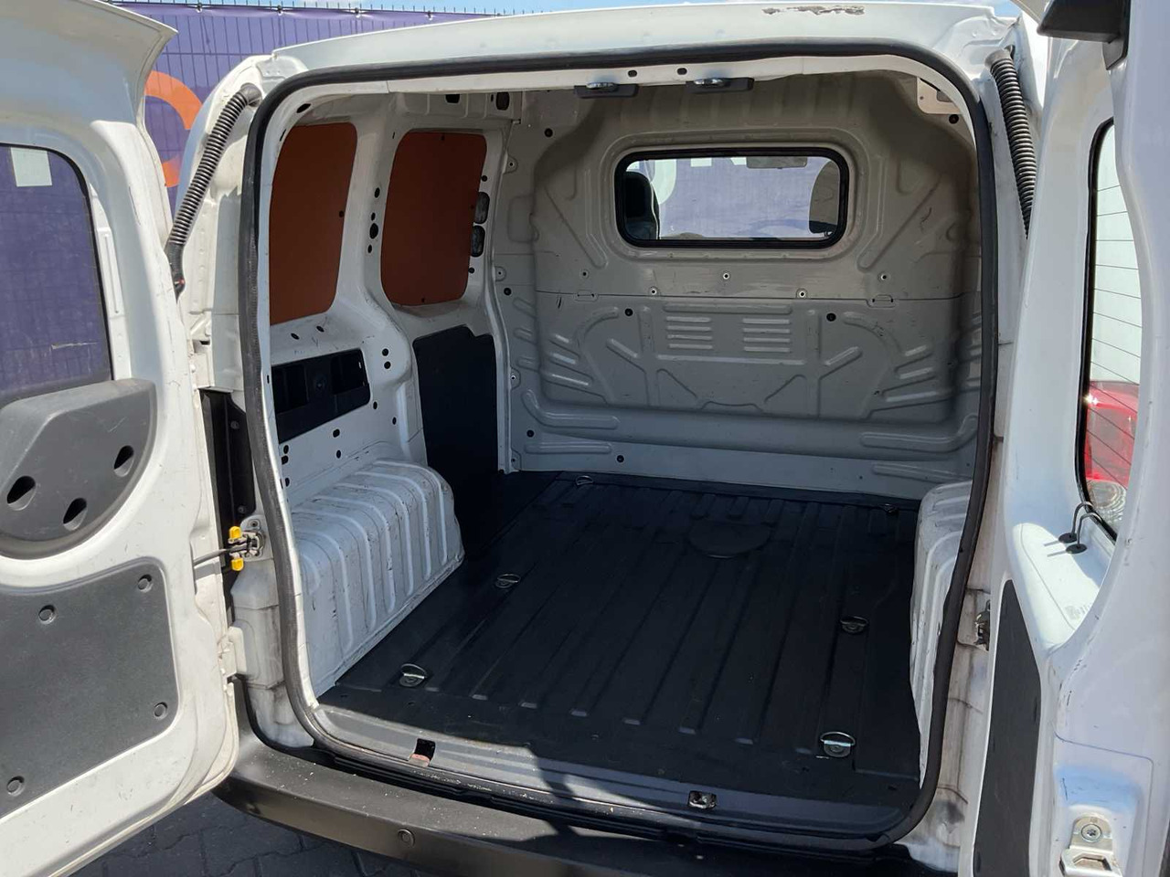 2009 - FIAT - FIORINO - 1.3 MJ SX - COMMERCIAL VEHICLE - 小型货车:图5 2009 - FIAT - FIORINO - 1.3 MJ SX - COMMERCIAL VEHICLE - 小型货车:图5