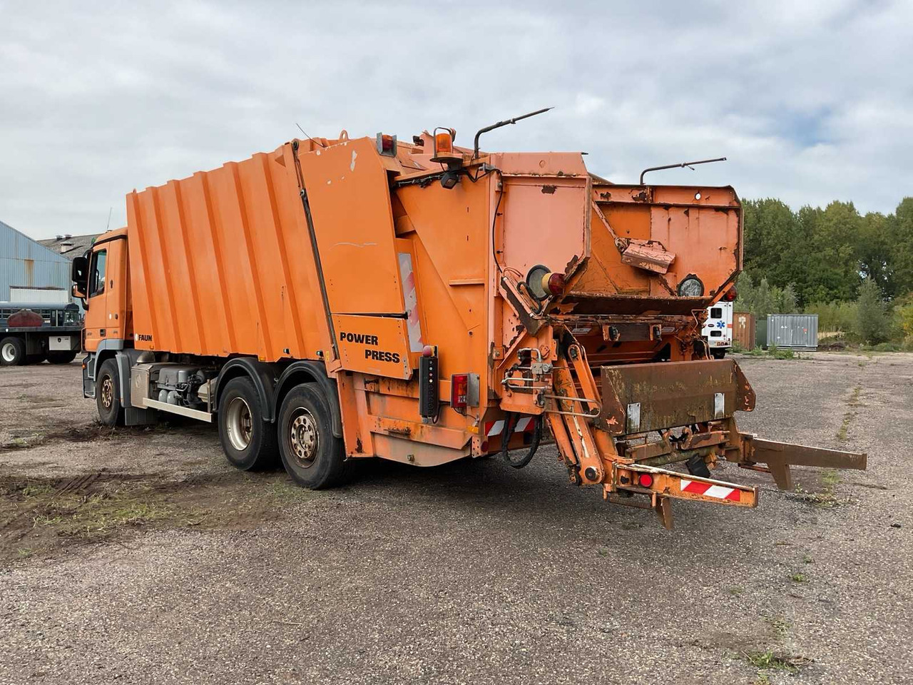 2009 MERCEDES-BENZ ACTROS 2532 GARBAGE TRUCK - 卡车:图4 2009 MERCEDES-BENZ ACTROS 2532 GARBAGE TRUCK - 卡车:图4