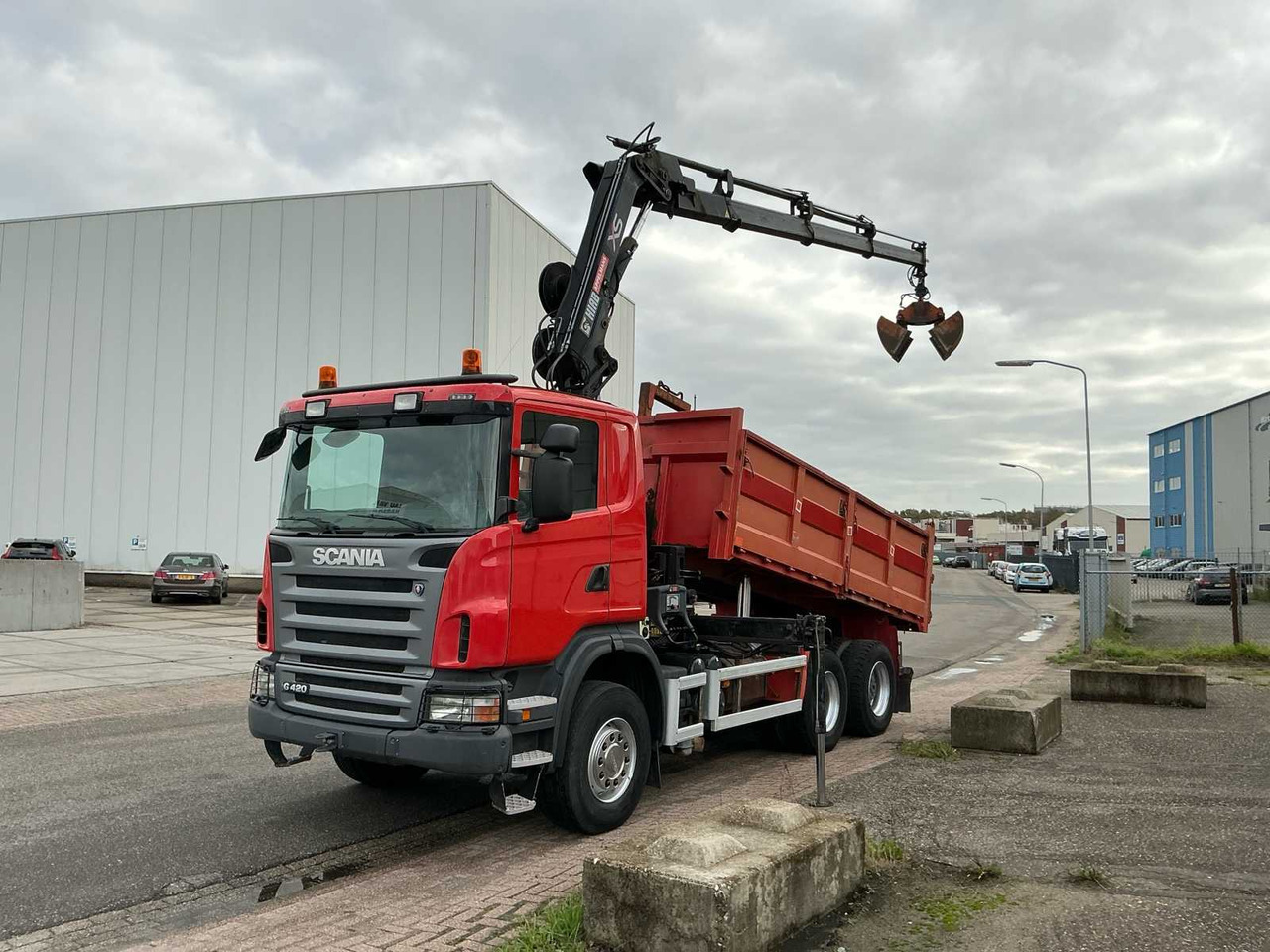 2009 SCANIA G420 TIPPER TRUCK WITH CRANE - 卡车:图1 2009 SCANIA G420 TIPPER TRUCK WITH CRANE - 卡车:图1