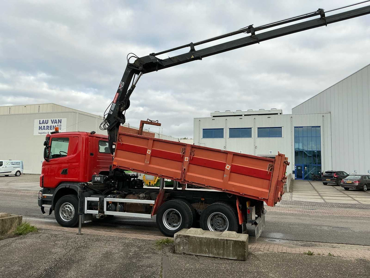 2009 SCANIA G420 TIPPER TRUCK WITH CRANE - 卡车:图3 2009 SCANIA G420 TIPPER TRUCK WITH CRANE - 卡车:图3
