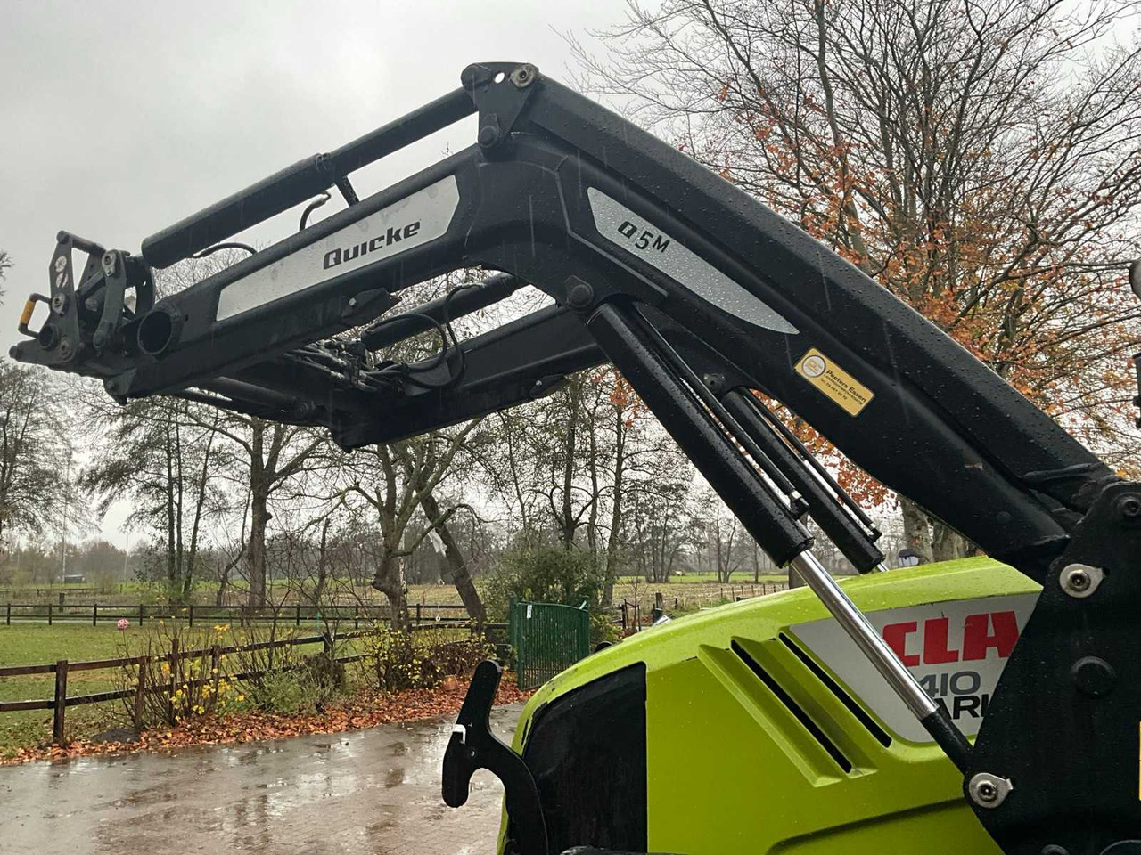 拖拉机 2011 CLAAS ARION 420 FOUR-WHEEL DRIVE FARM TRACTOR WITH FRONT LOADER:图15 拖拉机 2011 CLAAS ARION 420 FOUR-WHEEL DRIVE FARM TRACTOR WITH FRONT LOADER:图15