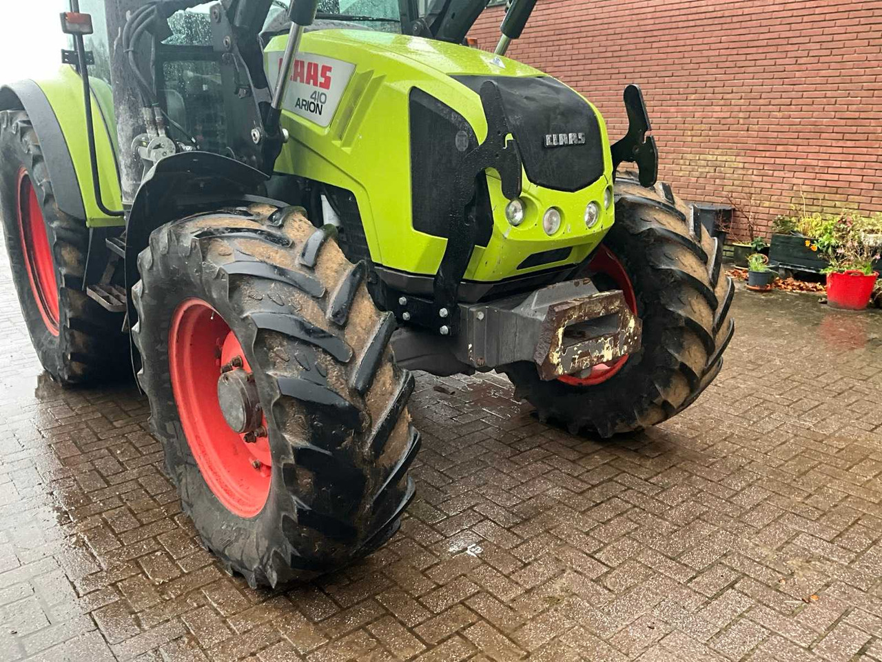 拖拉机 2011 CLAAS ARION 420 FOUR-WHEEL DRIVE FARM TRACTOR WITH FRONT LOADER:图12 拖拉机 2011 CLAAS ARION 420 FOUR-WHEEL DRIVE FARM TRACTOR WITH FRONT LOADER:图12