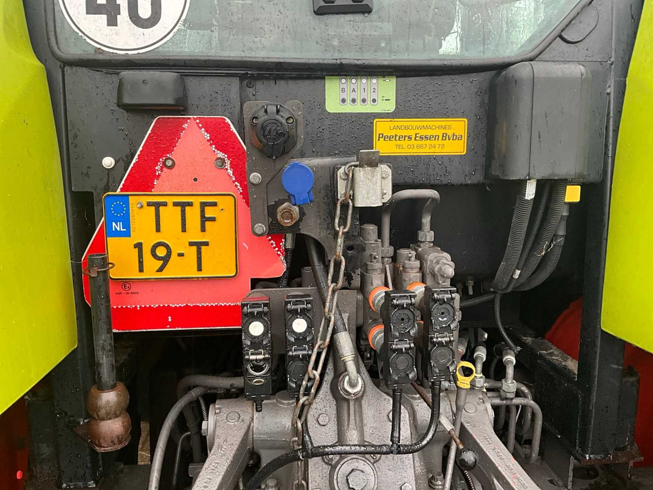 拖拉机 2011 CLAAS ARION 420 FOUR-WHEEL DRIVE FARM TRACTOR WITH FRONT LOADER:图20 拖拉机 2011 CLAAS ARION 420 FOUR-WHEEL DRIVE FARM TRACTOR WITH FRONT LOADER:图20