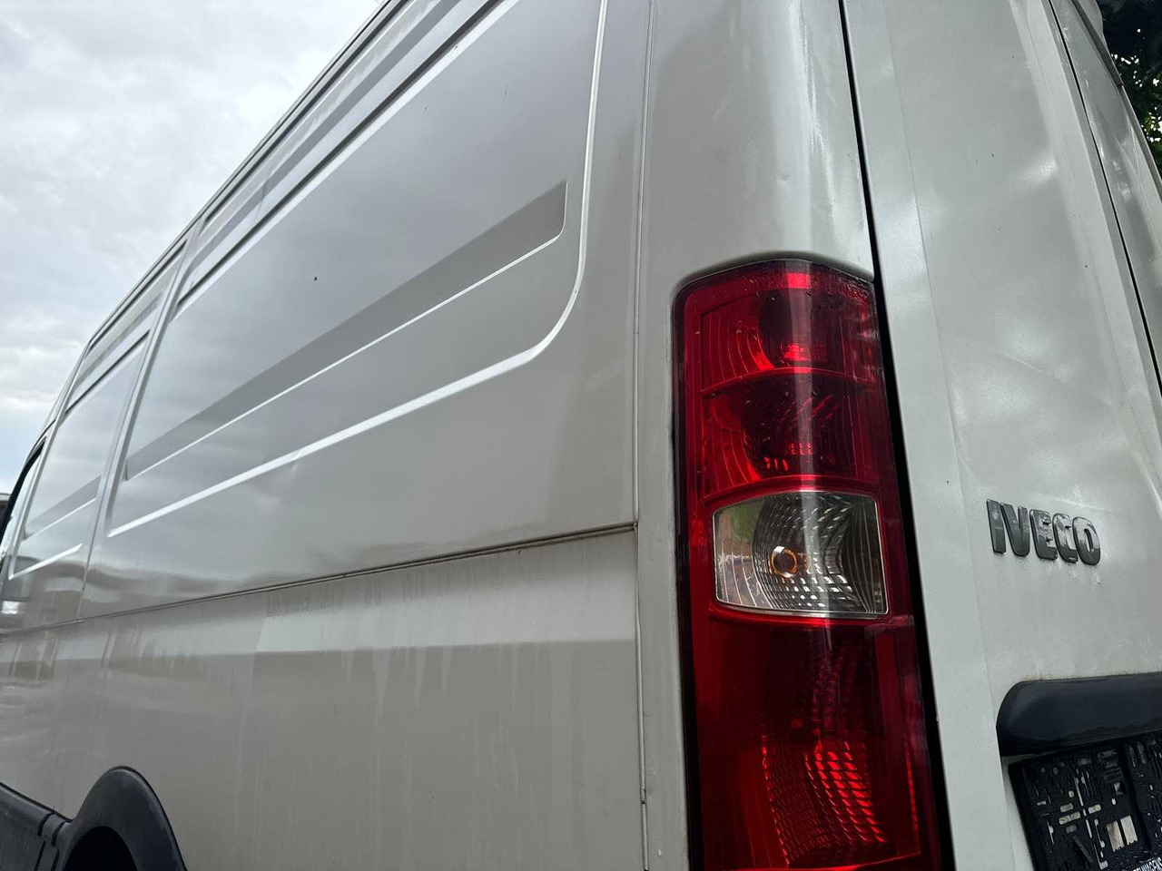 2012 IVECO DAILY 35S17 3.0D - 小型货车:图4 2012 IVECO DAILY 35S17 3.0D - 小型货车:图4