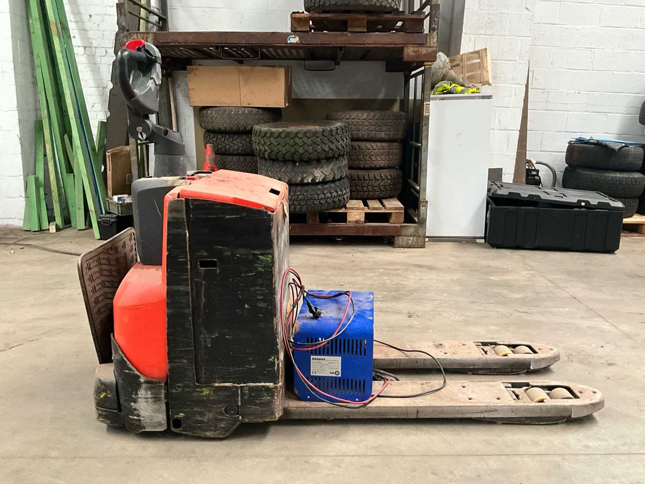 2013 BT LWE200 FORKLIFT - 叉车:图2 2013 BT LWE200 FORKLIFT - 叉车:图2