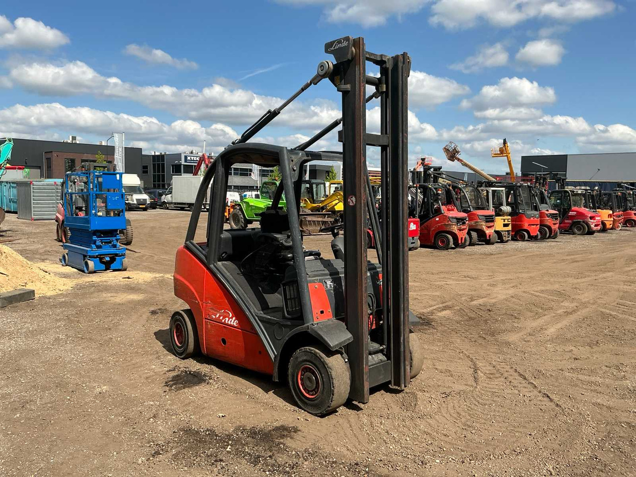 2013 LINDE H25T FORKLIFT TRUCK - 叉车:图5 2013 LINDE H25T FORKLIFT TRUCK - 叉车:图5