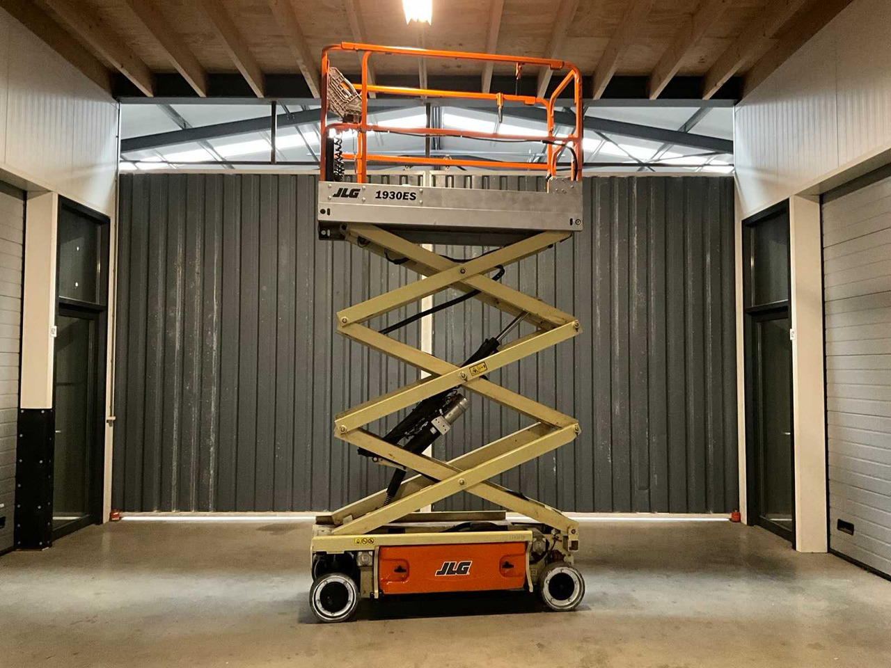 2014 JLG 1930ES AERIAL PLATFORM - 空中平台:图5 2014 JLG 1930ES AERIAL PLATFORM - 空中平台:图5