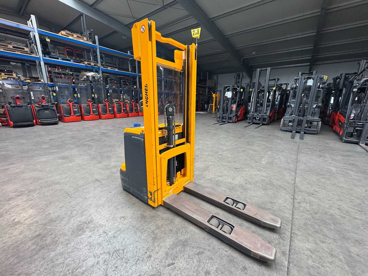 2015 JUNGHEINRICH EJC220 2,000KG STACKER PALLET TRUCK ANT FREE LIFT - 叉车:图2 2015 JUNGHEINRICH EJC220 2,000KG STACKER PALLET TRUCK ANT FREE LIFT - 叉车:图2