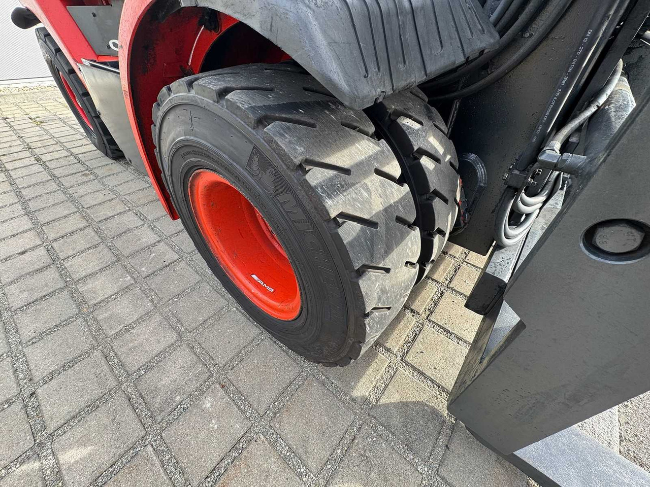 叉车 2015 SERVICE 10/2025 LINDE H70D 3RD + 4TH VALVE FORK ADJUSTER DIESEL FORKLIFT 10,706 HOURS:图13 叉车 2015 SERVICE 10/2025 LINDE H70D 3RD + 4TH VALVE FORK ADJUSTER DIESEL FORKLIFT 10,706 HOURS:图13