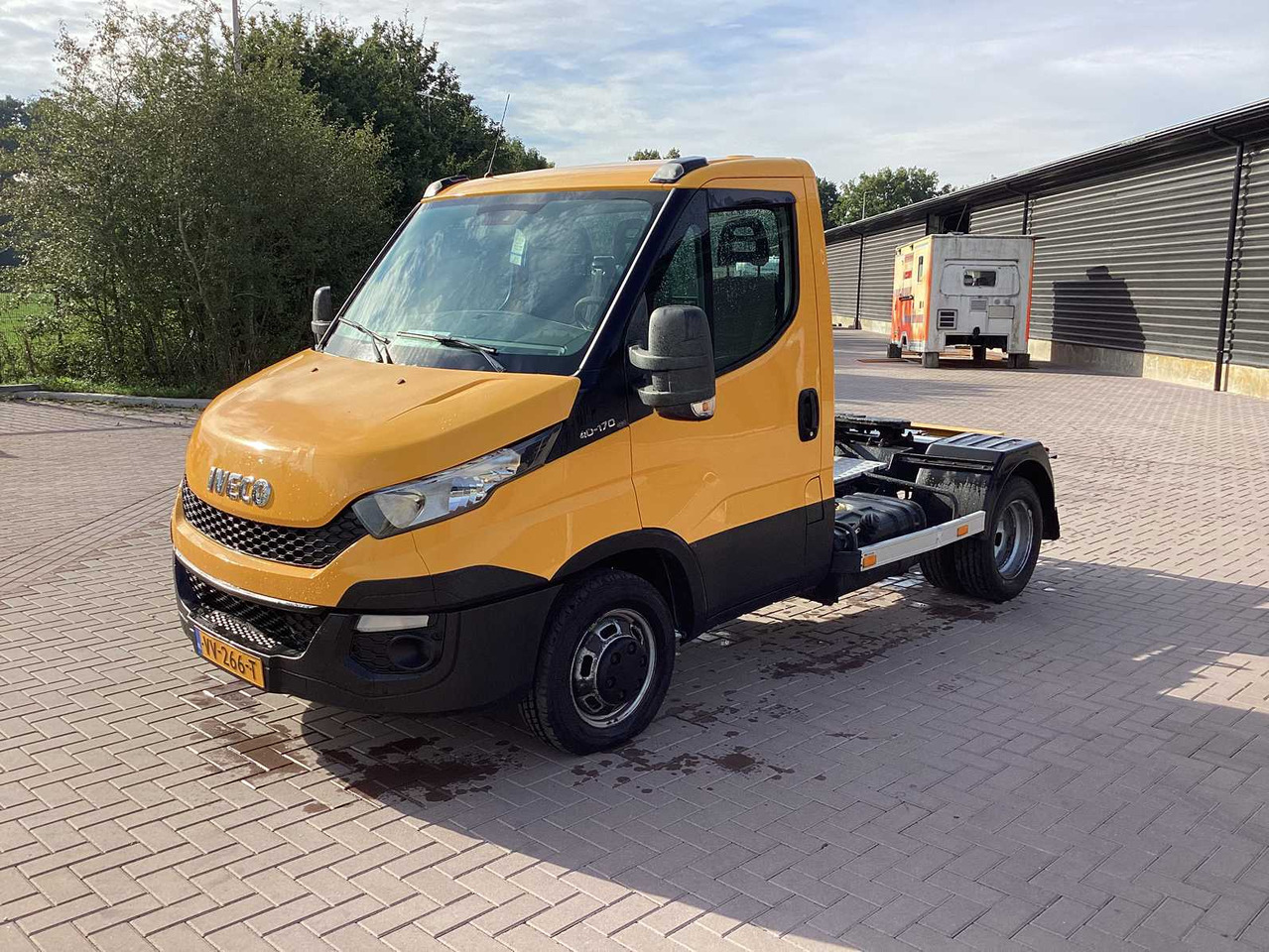 2016 IVECO DAILY BE TRACTOR 8.4 TONNE COMMERCIAL VEHICLE - 小型货车:图1 2016 IVECO DAILY BE TRACTOR 8.4 TONNE COMMERCIAL VEHICLE - 小型货车:图1