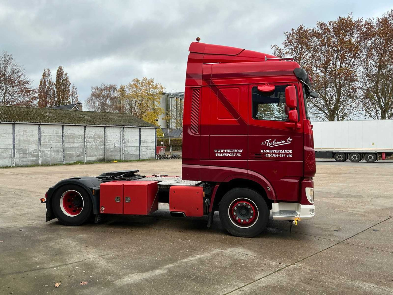 2017 DAF XF480FT SEMI-TRAILER TRACTOR - 卡车:图4 2017 DAF XF480FT SEMI-TRAILER TRACTOR - 卡车:图4