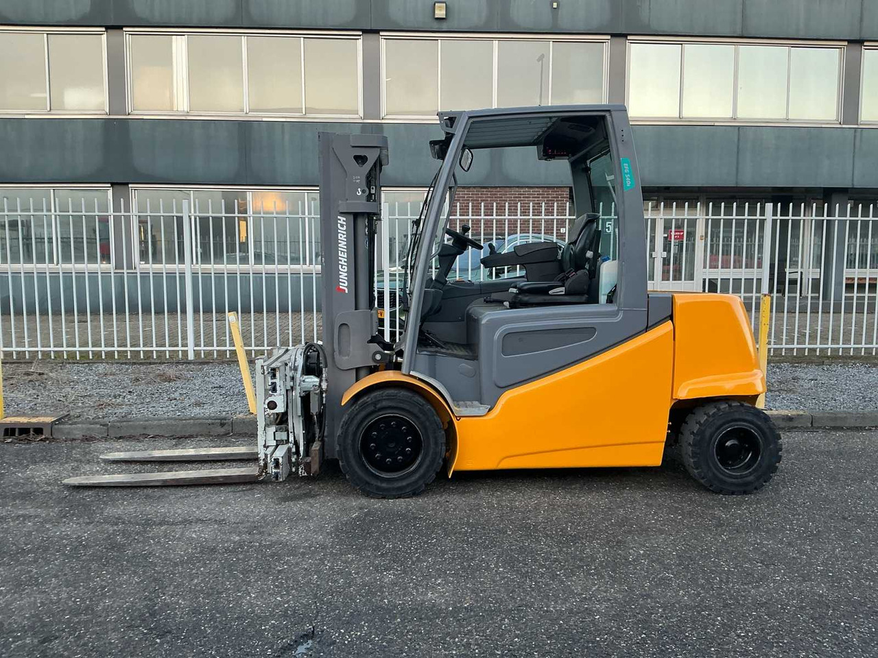 2017 JUNGHEINRICH EFG S40S FORKLIFT TRUCK - 叉车:图2 2017 JUNGHEINRICH EFG S40S FORKLIFT TRUCK - 叉车:图2