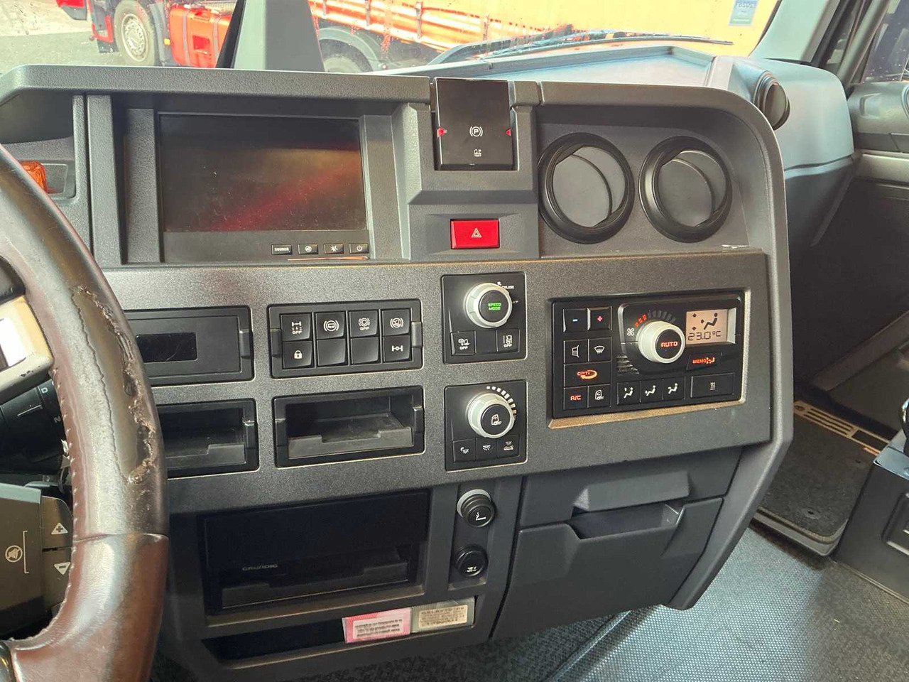 卡车 2017 RENAULT T480 COMFORT THD001 HIGH EDITION TRACTOR RENAULT T480 COMFORT:图21 卡车 2017 RENAULT T480 COMFORT THD001 HIGH EDITION TRACTOR RENAULT T480 COMFORT:图21