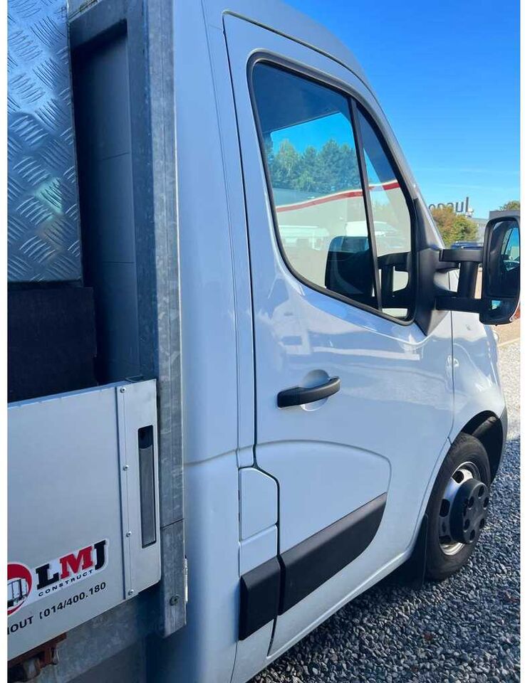 2018 RENAULT MASTER WITH LMJ SHORTCLICK - 小型货车:图3 2018 RENAULT MASTER WITH LMJ SHORTCLICK - 小型货车:图3