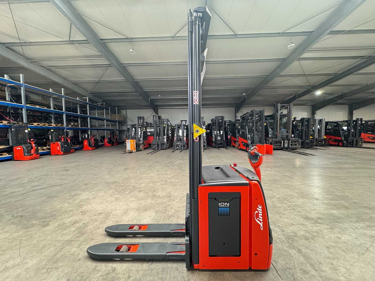 2018 SERVICE +UVV 09/2026 LINDE L14 LITHIUM LI-ION 1,400KG PALLET TRUCK ANT 2,765 HOURS - 叉车:图2 2018 SERVICE +UVV 09/2026 LINDE L14 LITHIUM LI-ION 1,400KG PALLET TRUCK ANT 2,765 HOURS - 叉车:图2