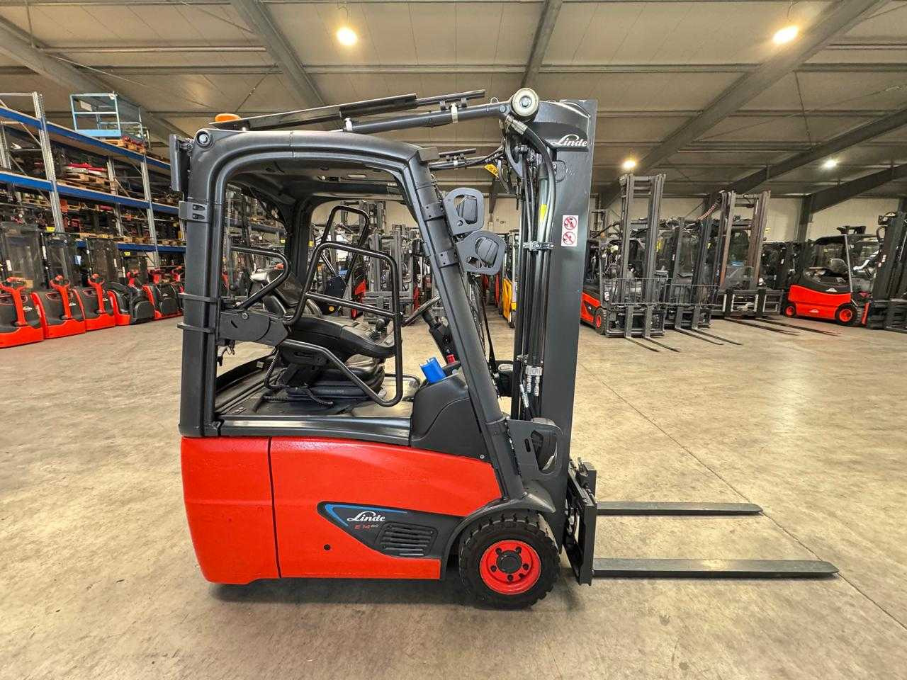 2018 SERVICE+UVV 10/2026 LINDE E14 EVO 1.400KG LITHIUM LI-ION ELECTRIC FORKLIFT - 叉车:图5 2018 SERVICE+UVV 10/2026 LINDE E14 EVO 1.400KG LITHIUM LI-ION ELECTRIC FORKLIFT - 叉车:图5