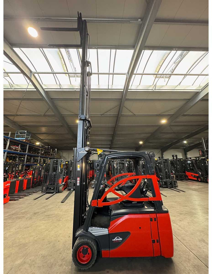 2018 SERVICE + UVV 10/2026 LINDE E20L EVO 2.000KG TRIPLEX 680CM ELECTRIC FORKLIFT FORKLIFT - 叉车:图5 2018 SERVICE + UVV 10/2026 LINDE E20L EVO 2.000KG TRIPLEX 680CM ELECTRIC FORKLIFT FORKLIFT - 叉车:图5