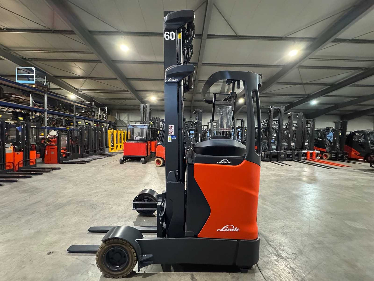 2018 SERVICE + UVV 12/2026 LINDE R14G TRIPLEX 696CM ELECTRIC FORKLIFT OFF-ROAD REACH TRUCK - 叉车:图3 2018 SERVICE + UVV 12/2026 LINDE R14G TRIPLEX 696CM ELECTRIC FORKLIFT OFF-ROAD REACH TRUCK - 叉车:图3
