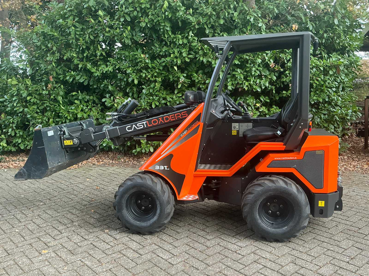 2023 CAST 33TLX WHEEL LOADER TELECHARGER - 轮式装载机:图2 2023 CAST 33TLX WHEEL LOADER TELECHARGER - 轮式装载机:图2