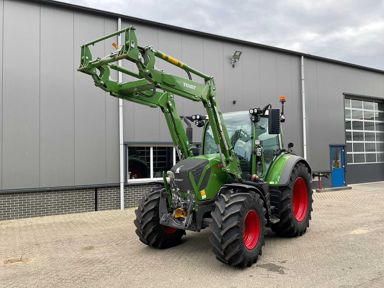 2023 FENDT 314 VARIO PROFI+ ALL-WHEEL DRIVE FARM TRACTOR - 拖拉机:图3 2023 FENDT 314 VARIO PROFI+ ALL-WHEEL DRIVE FARM TRACTOR - 拖拉机:图3