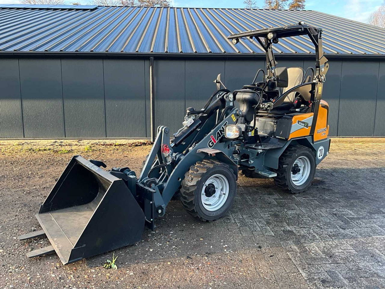 2023 GIANT G2200 X-TRA HD SHOVEL - 轮式装载机:图2 2023 GIANT G2200 X-TRA HD SHOVEL - 轮式装载机:图2