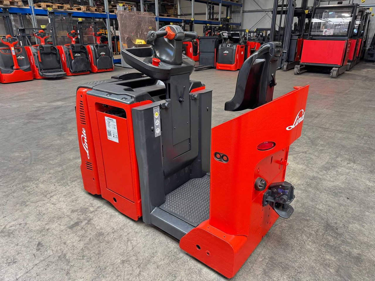 2023 SERVICE + UVV 06/2026 LINDE P50C 5.000KG TRACTOR TOWING VEHICLE TRACTOR 2.633 HOURS 500AH BATTERY - 叉车:图4 2023 SERVICE + UVV 06/2026 LINDE P50C 5.000KG TRACTOR TOWING VEHICLE TRACTOR 2.633 HOURS 500AH BATTERY - 叉车:图4