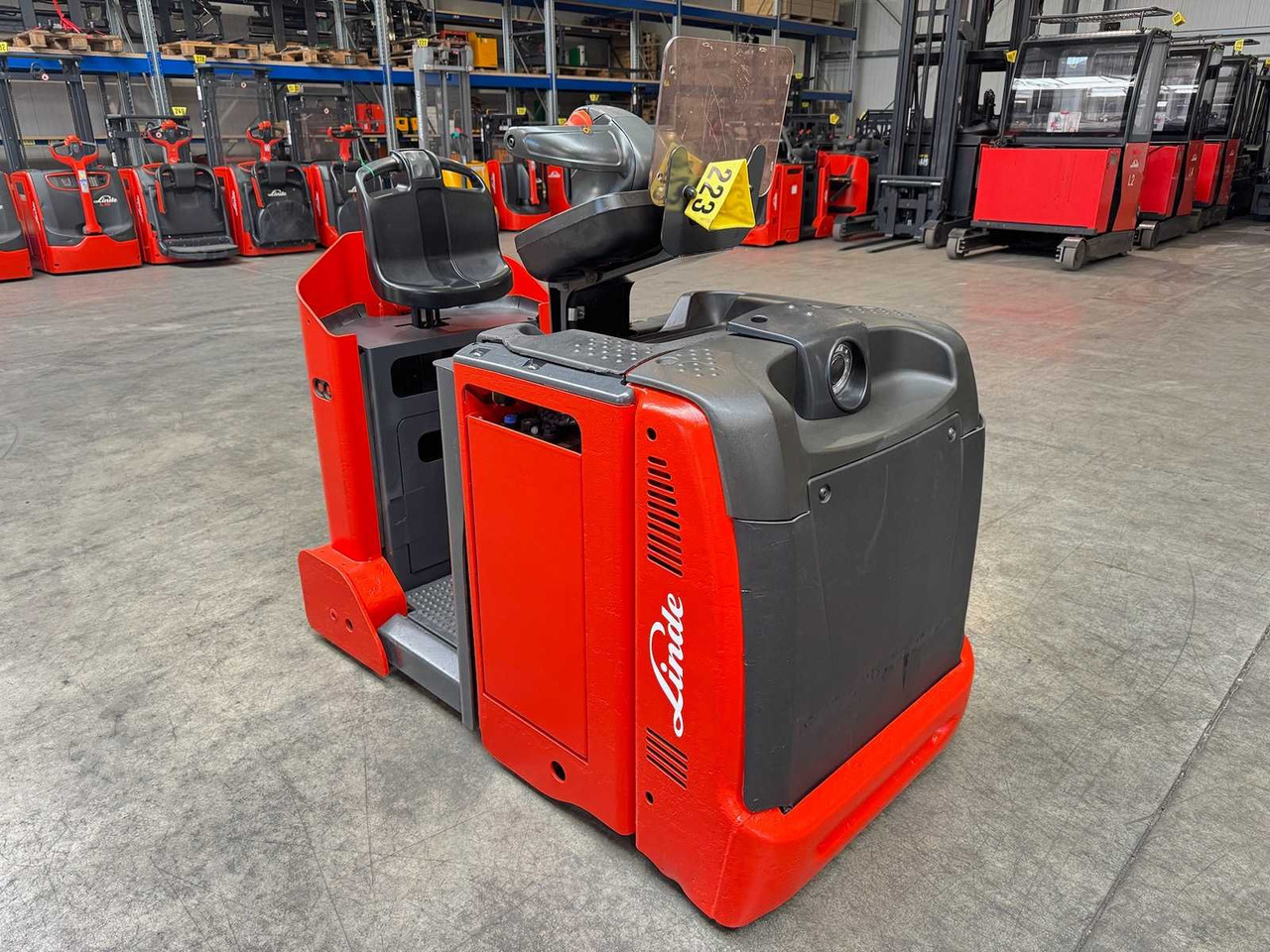 2023 SERVICE + UVV 06/2026 LINDE P50C 5.000KG TRACTOR TOWING VEHICLE TRACTOR 2.633 HOURS 500AH BATTERY - 叉车:图1 2023 SERVICE + UVV 06/2026 LINDE P50C 5.000KG TRACTOR TOWING VEHICLE TRACTOR 2.633 HOURS 500AH BATTERY - 叉车:图1