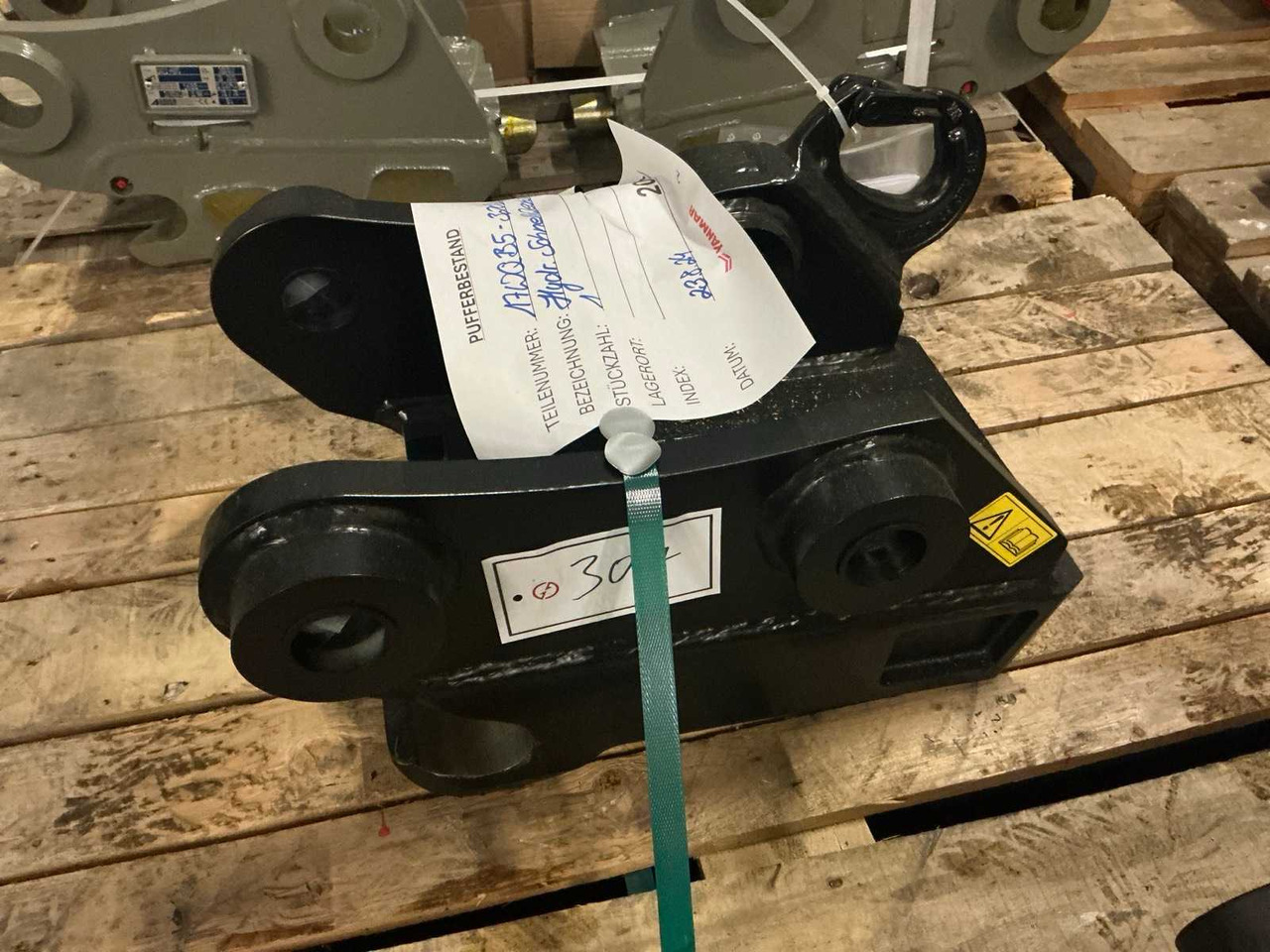 2024 YANMAR QUICK COUPLER, HYDR. - 轮式装载机:图1 2024 YANMAR QUICK COUPLER, HYDR. - 轮式装载机:图1