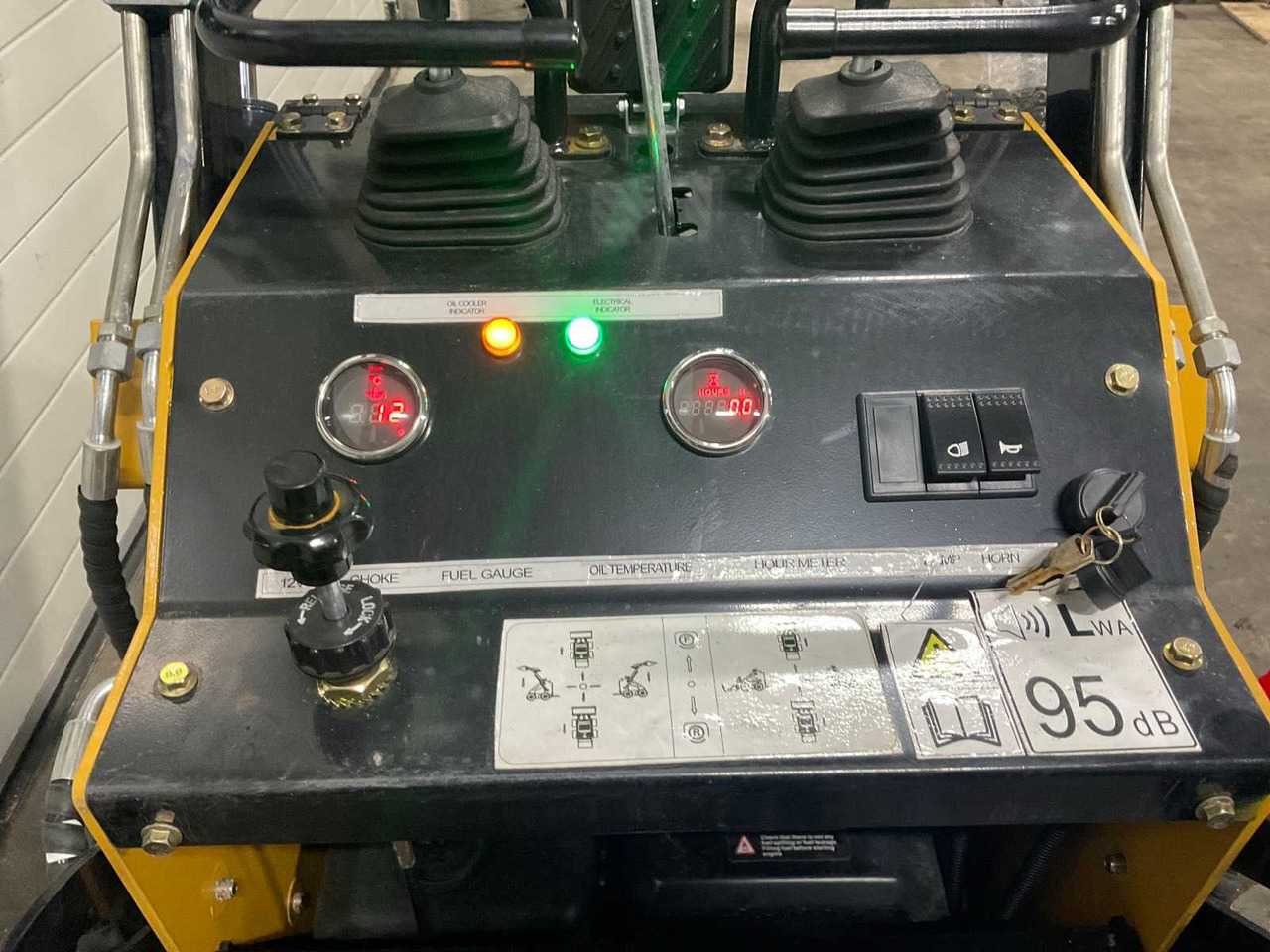 紧凑型轨道装载机 2025 JINING LIHUS HEAVY LRT 360 SKID STEER LOADER:图10 紧凑型轨道装载机 2025 JINING LIHUS HEAVY LRT 360 SKID STEER LOADER:图10