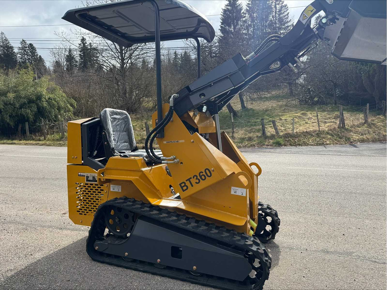 BISONTEK - 2024 - BT360 - SKID STEER LOADER - 紧凑型轨道装载机:图4 BISONTEK - 2024 - BT360 - SKID STEER LOADER - 紧凑型轨道装载机:图4